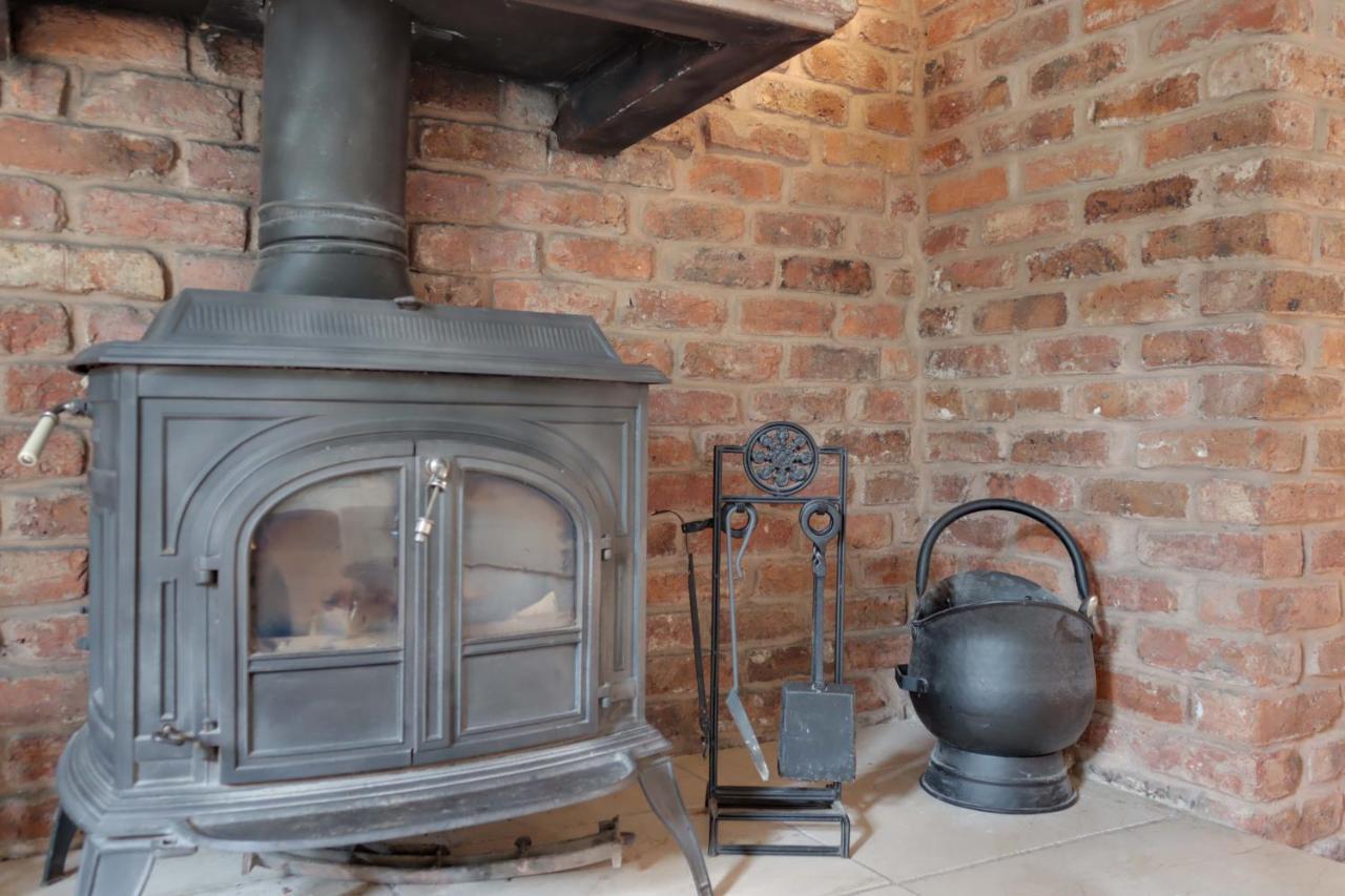 Вилла Bretton House Farm Retreat Честер Экстерьер фото